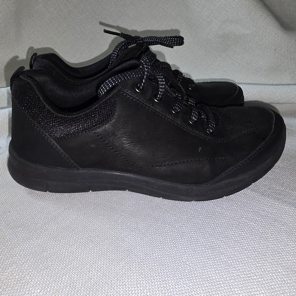 Easy Spirit e360 Essolana Women's Black Casual Shoes Sz. 6.5 W Lace Up Round Toe